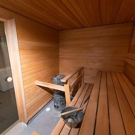 Stella Lapponia Two Floors 200 Sqm * Rovaniemi